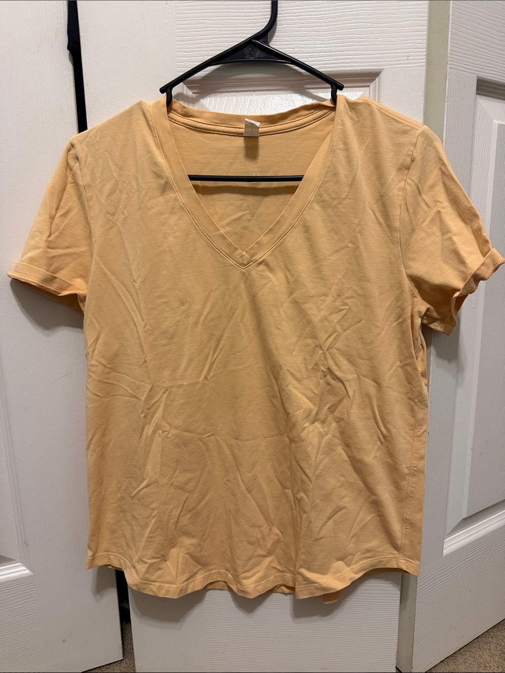 lululemon athletica Short Sleeve V-Neck Tee in Peach